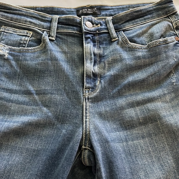 Judy Blue Relaxed Fit Size 7/28 - Picture 15 of 16